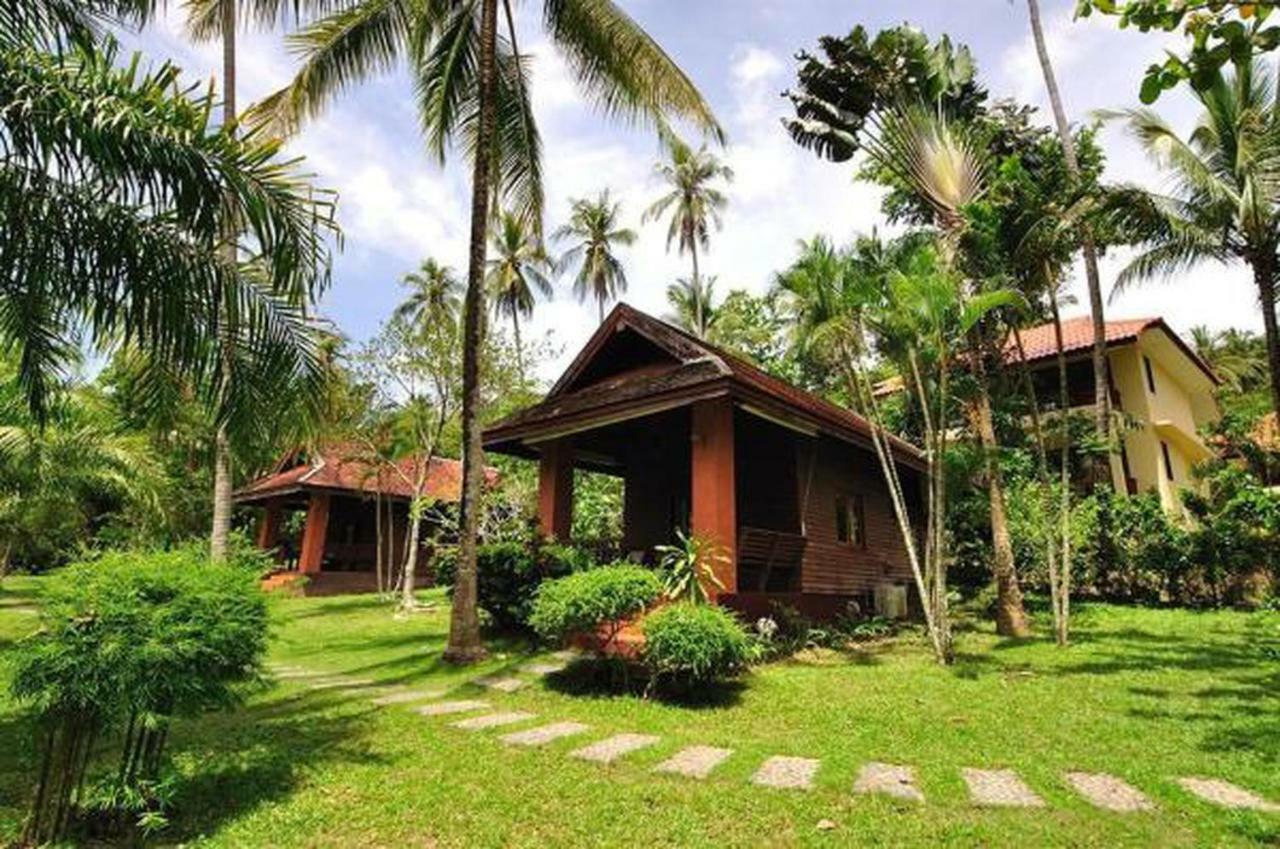 Baan Mai Beachfront Lone Island Phuket Zewnętrze zdjęcie