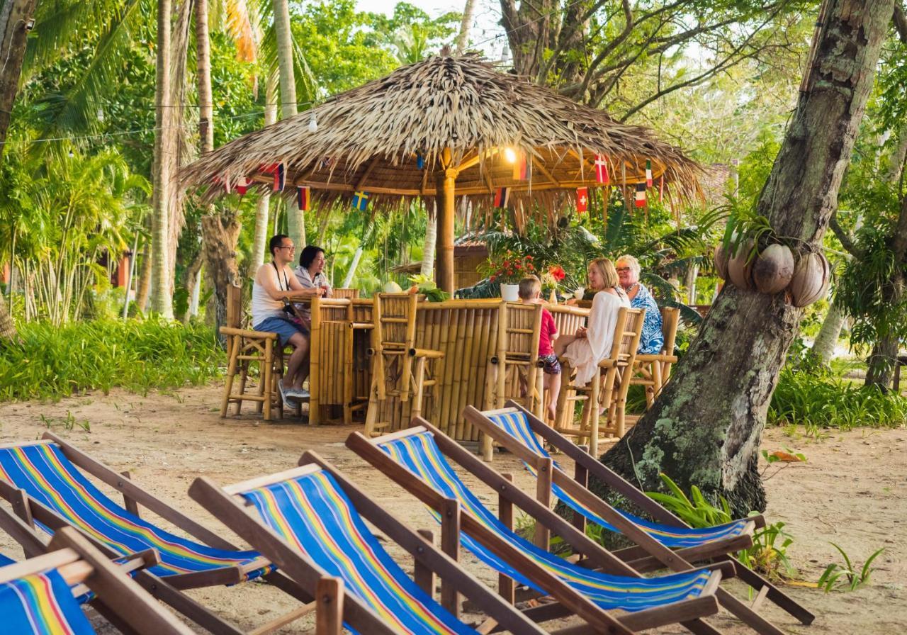 Baan Mai Beachfront Lone Island Phuket Zewnętrze zdjęcie