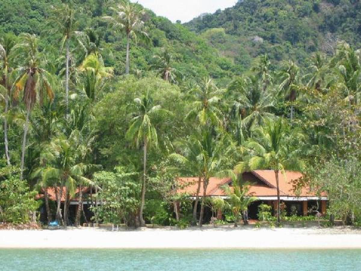 Baan Mai Beachfront Lone Island Phuket Zewnętrze zdjęcie
